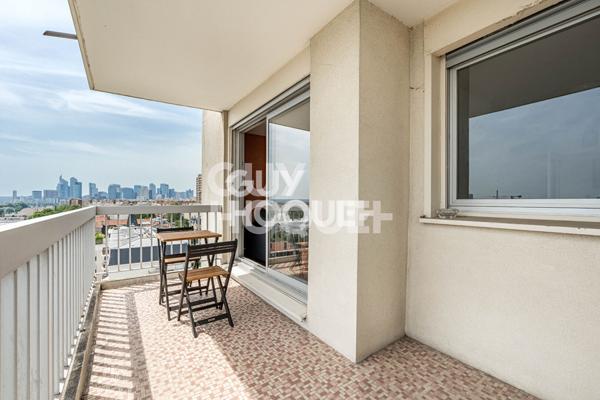 Appartement COURBEVOIE - 3 pièces avec balcon de 7,45 m²