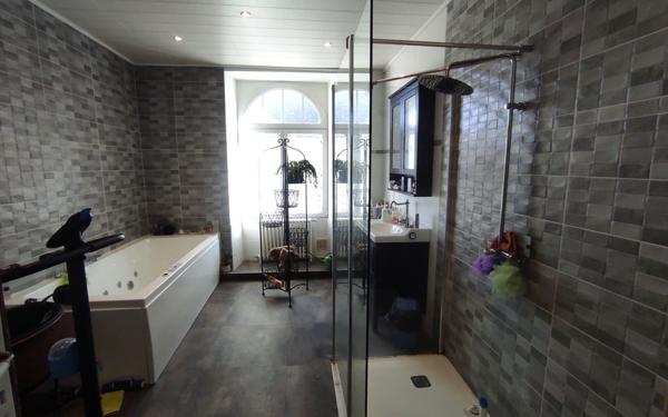 Maison à vendre    7 pièces •  Douarnenez