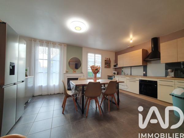 Maison à vendre 5 pièces 101 m² Saint-Vaast-de-Longmont