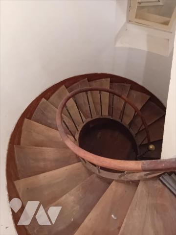 MAYET, centre ville, Ensemble maison et commerce.