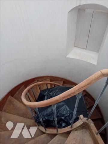 MAYET, centre ville, Ensemble maison et commerce.