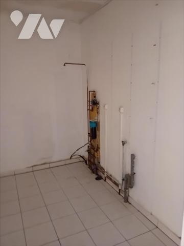 MAYET, centre ville, Ensemble maison et commerce.