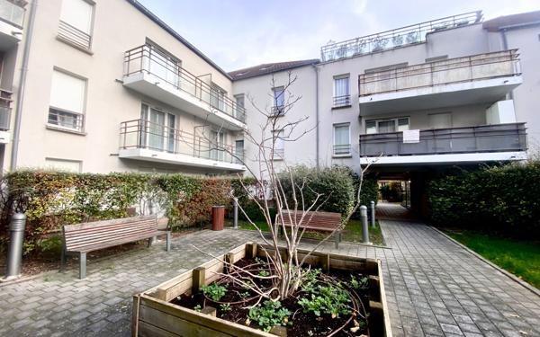 Appartement à vendre    3 pièces •  Les Mureaux