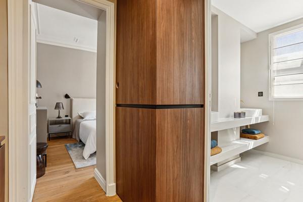 Paris 8ème - Les Jardins de Friedland - Calme - 5 pièces - Refait à neuf