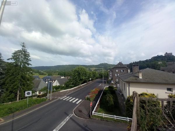 Local mixte (Pro/Hab) à vendre à Murat dans le Cantal (15300), ref : FG/2217