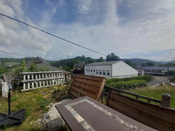 Local mixte (Pro/Hab) à vendre à Murat dans le Cantal (15300), ref : FG/2217