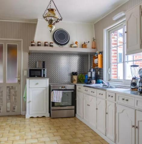 Maison .160 m² . 6 pièces