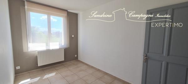 Carpentras (84200) Maison familiale T5 lumineuse avec garage terrasse et jardin