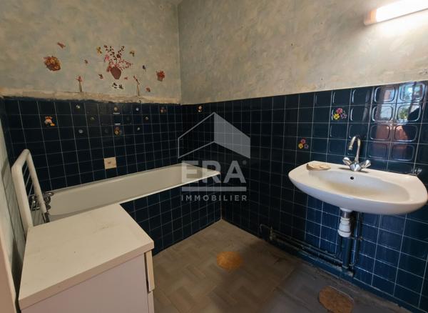 Appartement Dole 4 pièce(s) 79.78 m2, balcon/terrasse, cave, ascenceur, place de parking