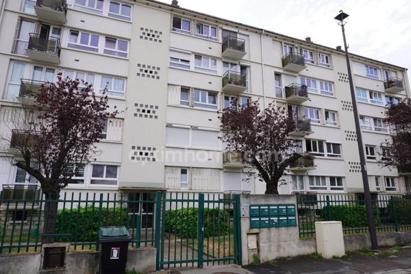 Appartement à vendre 4 pièces LE BOURGET (93) de 4 pièces / 2 chambres - 69 m2 - 223 000 € FAI