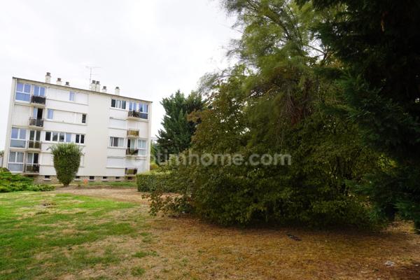 Appartement à vendre 4 pièces LE BOURGET (93) de 4 pièces / 2 chambres - 69 m2 - 223 000 € FAI