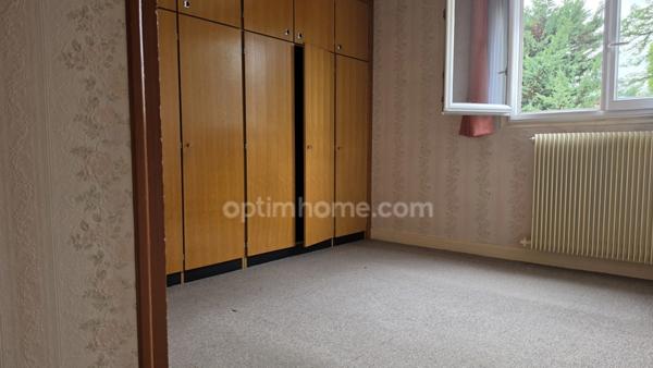 Appartement à vendre 4 pièces LE BOURGET (93) de 4 pièces / 2 chambres - 69 m2 - 223 000 € FAI