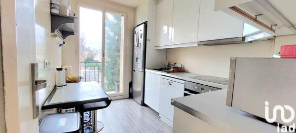 Appartement 3 pièces de 65 m² à Enghien-les-Bains (95880)
