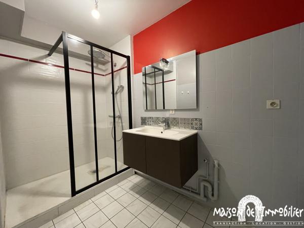 Vente Appartement avec loggia et garage - 3 pièces - 70m² - Centre-ville de COGNAC