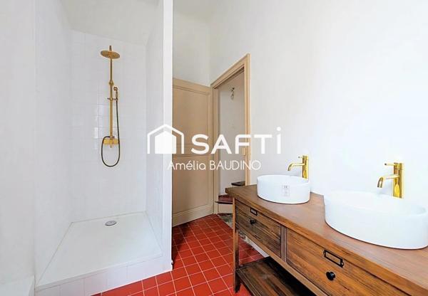 bel appartement rénové avec goût et qualité.