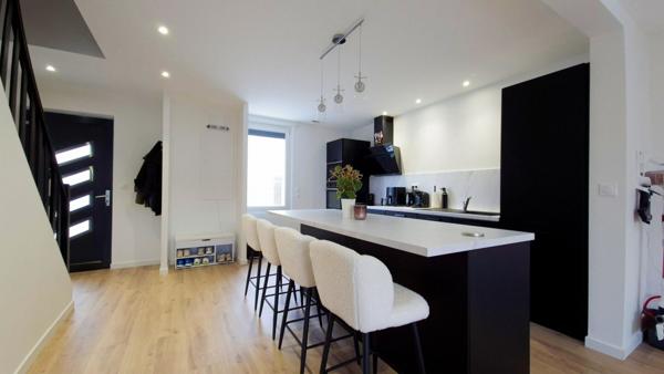 Heillecourt – Maison 3 chambres, terrasse, sans travaux à prévoir. 236 000 €