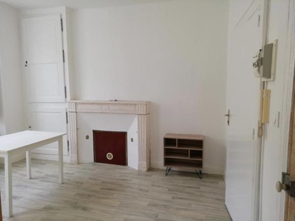 Appartement à louer 1 pièce 18.94m²