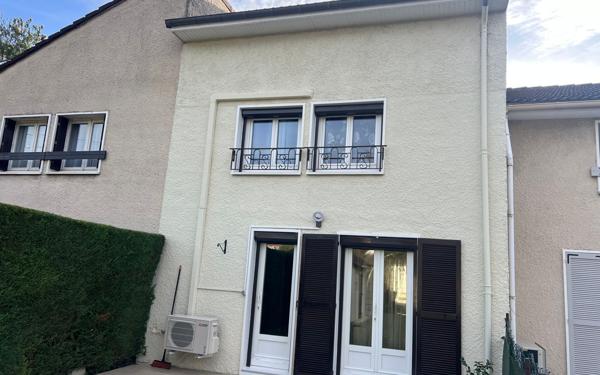 Maison à vendre    6 pièces • 105,64 m2 Chelles