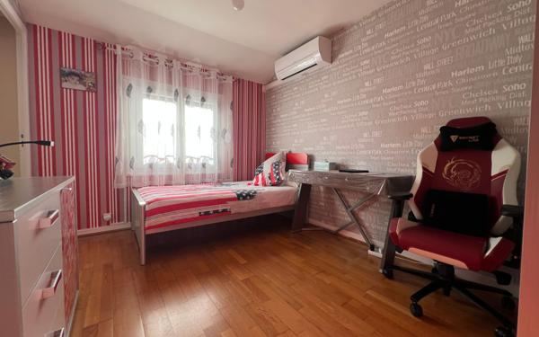 Maison à vendre    6 pièces • 105,64 m2 Chelles