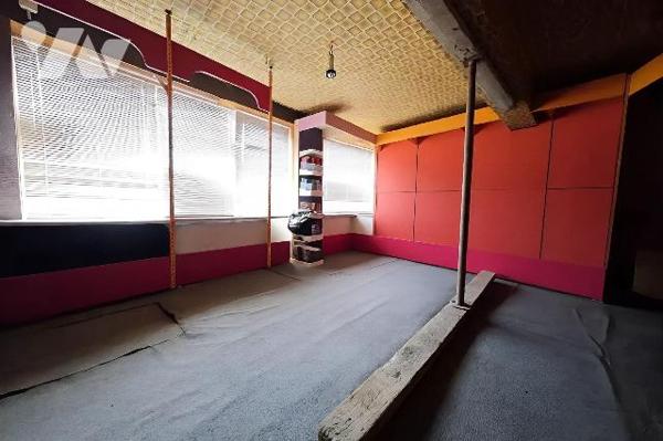 Plein centre de VERTAIZON proche commerces et école - L'étude vous propose cette maison de bour...