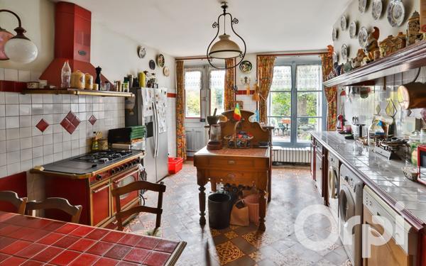 Maison à vendre    7 pièces • 271,23 m2 Chaumont-en-Vexin