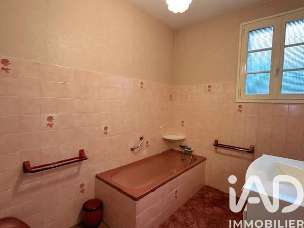 Maison à vendre 6 pièces 128 m² Vallon-Pont-d'Arc