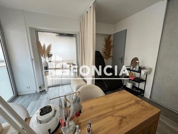 À vendre Local commercial 13.81 m² - Cavalaire-sur-mer 83240