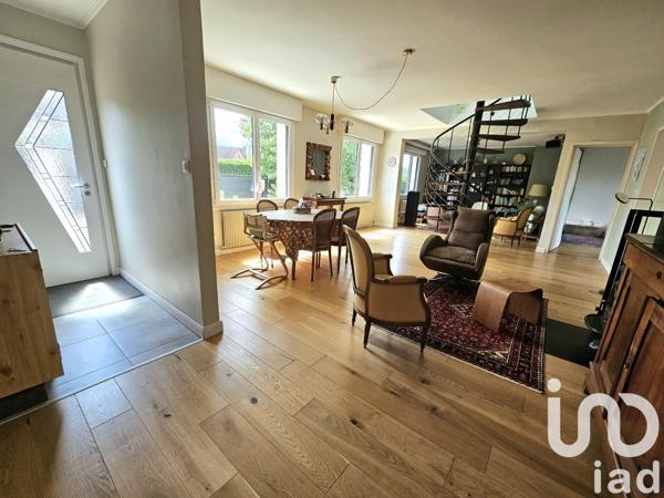 House for sale 5 rooms 128 m² Saint-Saulve