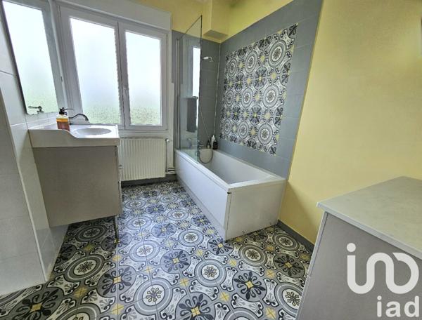 House for sale 5 rooms 128 m² Saint-Saulve