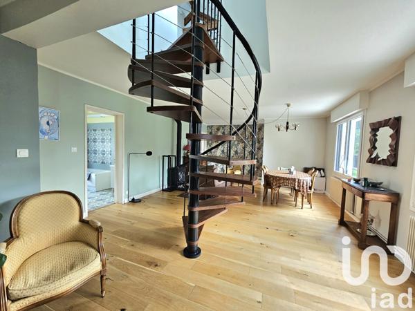 House for sale 5 rooms 128 m² Saint-Saulve