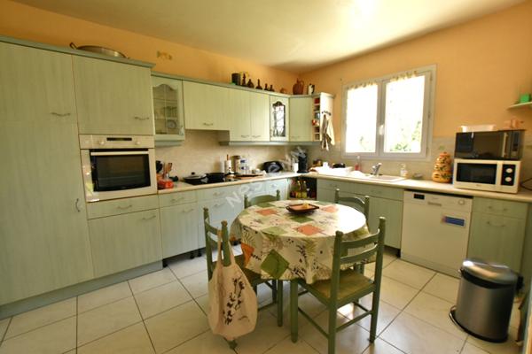 Maison lumineuse avec grand terrain ? Confort et sérénité à l'est de Bergerac !