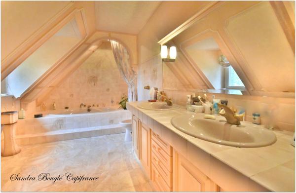 Propriété à vendre 12 pièces VITRE (35)