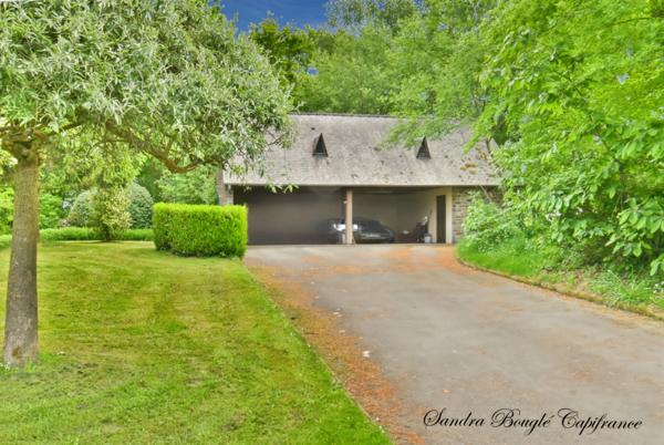 Propriété à vendre 12 pièces VITRE (35)