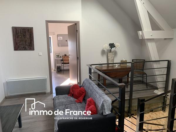 Maison bourgeoise sur terrain de 17210 m² avec piscine