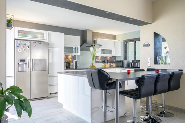 Maison 814 320 € Marsilly 7 p 192 m² DPE C