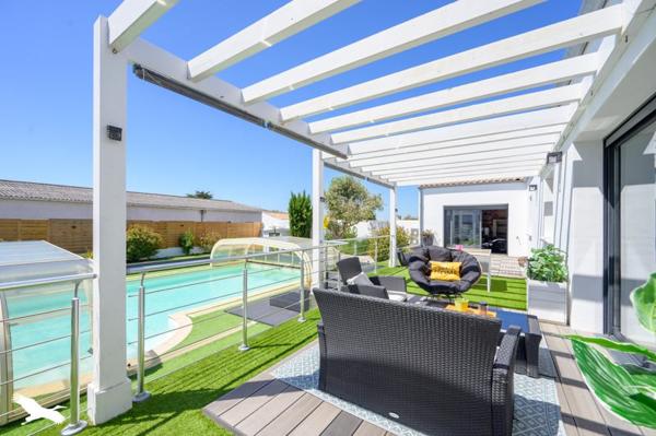 Maison 814 320 € Marsilly 7 p 192 m² DPE C