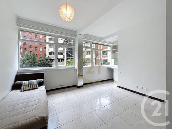 Appartement F3 à vendre  3 pièces - 89,79 m2 PARIS - 75015