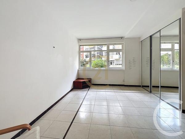 Appartement F3 à vendre  3 pièces - 89,79 m2 PARIS - 75015