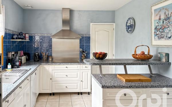 Maison à vendre    5 pièces • 130 m2 La Celle-les-Bordes