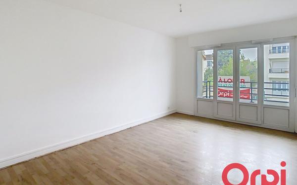 Appartement à louer    2 pièces • 43 m2 Bourg-la-Reine