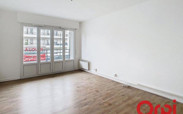 Appartement à louer    2 pièces • 43 m2 Bourg-la-Reine