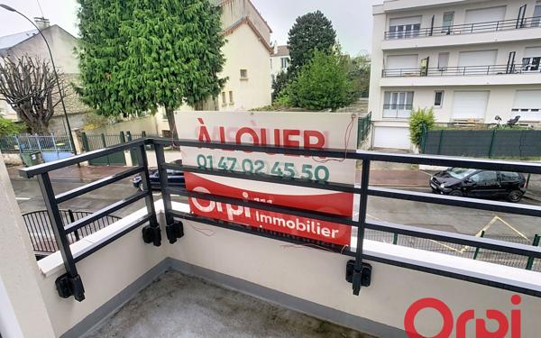 Appartement à louer    2 pièces • 43 m2 Bourg-la-Reine