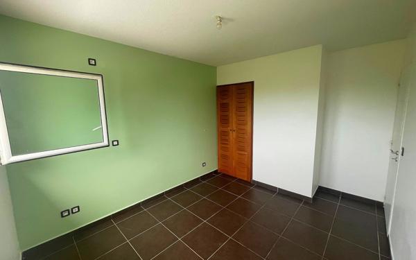 Maison à vendre    4 pièces • 78 m2 Le Moule