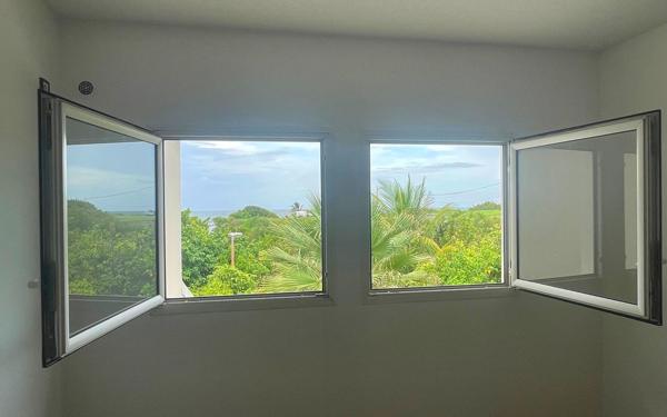 Maison à vendre    4 pièces • 78 m2 Le Moule