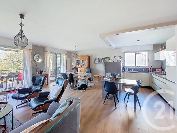 Appartement F4 à vendre  5 pièces - 96,72 m2 CHOLET - 49