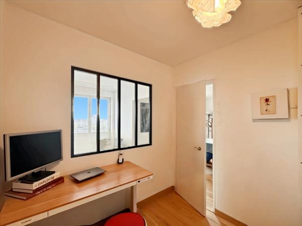 Angers centre : Duplex de standing avec vue exceptionnelle panoramique sur le Mail / parking / cave / ascenseur