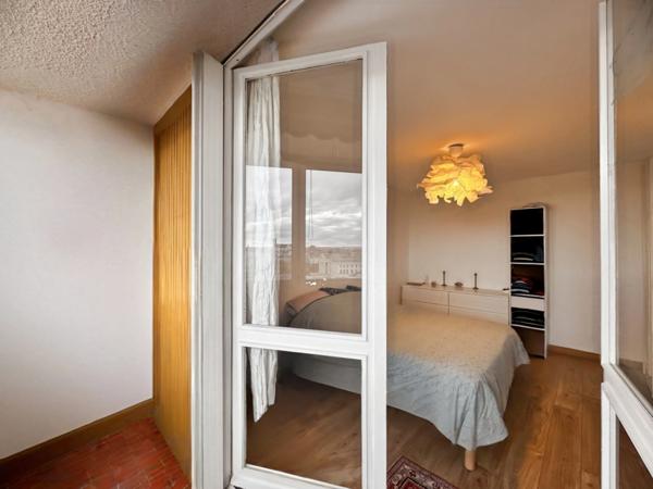 Angers centre : Duplex de standing avec vue exceptionnelle panoramique sur le Mail / parking / cave / ascenseur