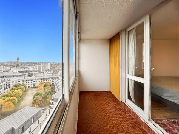 Angers centre : Duplex de standing avec vue exceptionnelle panoramique sur le Mail / parking / cave / ascenseur
