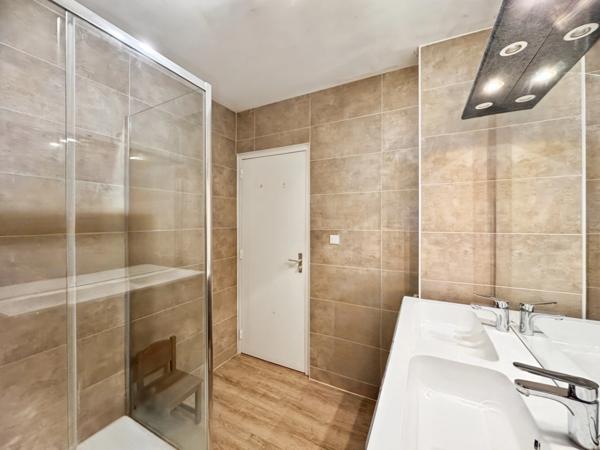 Angers centre : Duplex de standing avec vue exceptionnelle panoramique sur le Mail / parking / cave / ascenseur