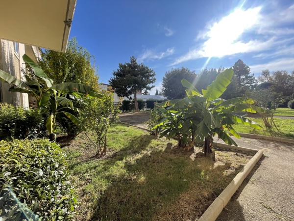 Appartement T3 70m2 parking et terrasse